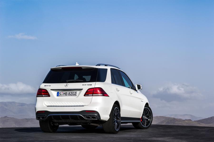  Mercedes-AMG GLE63 S 4Matic 2015 года  (фото 11 из 23)